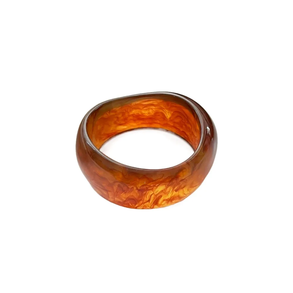 

Bohemian Translucent Acrylic Bangle Minority Design Dopamine Irregular Wide Bracelet Jewelry Accessories Europe American Style