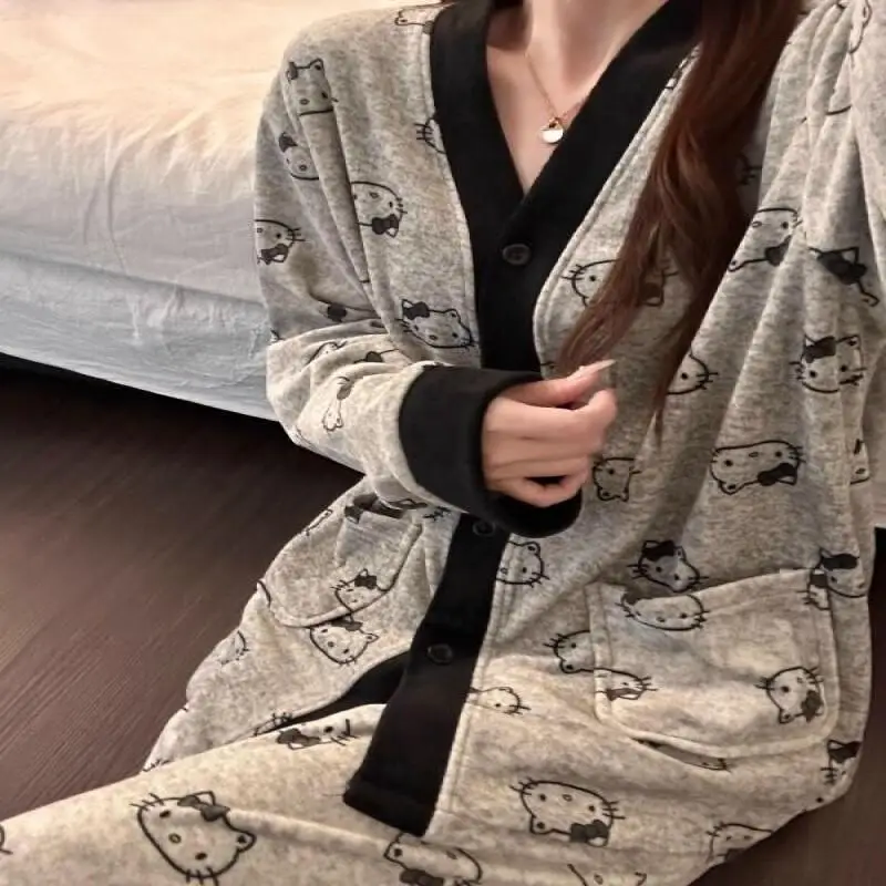 

Милые коралловые бархатные пижамы Hello Kitty, зимние бархатные утолщенные фланелевые халаты средней длины с капюшоном, комплект домашней одежды