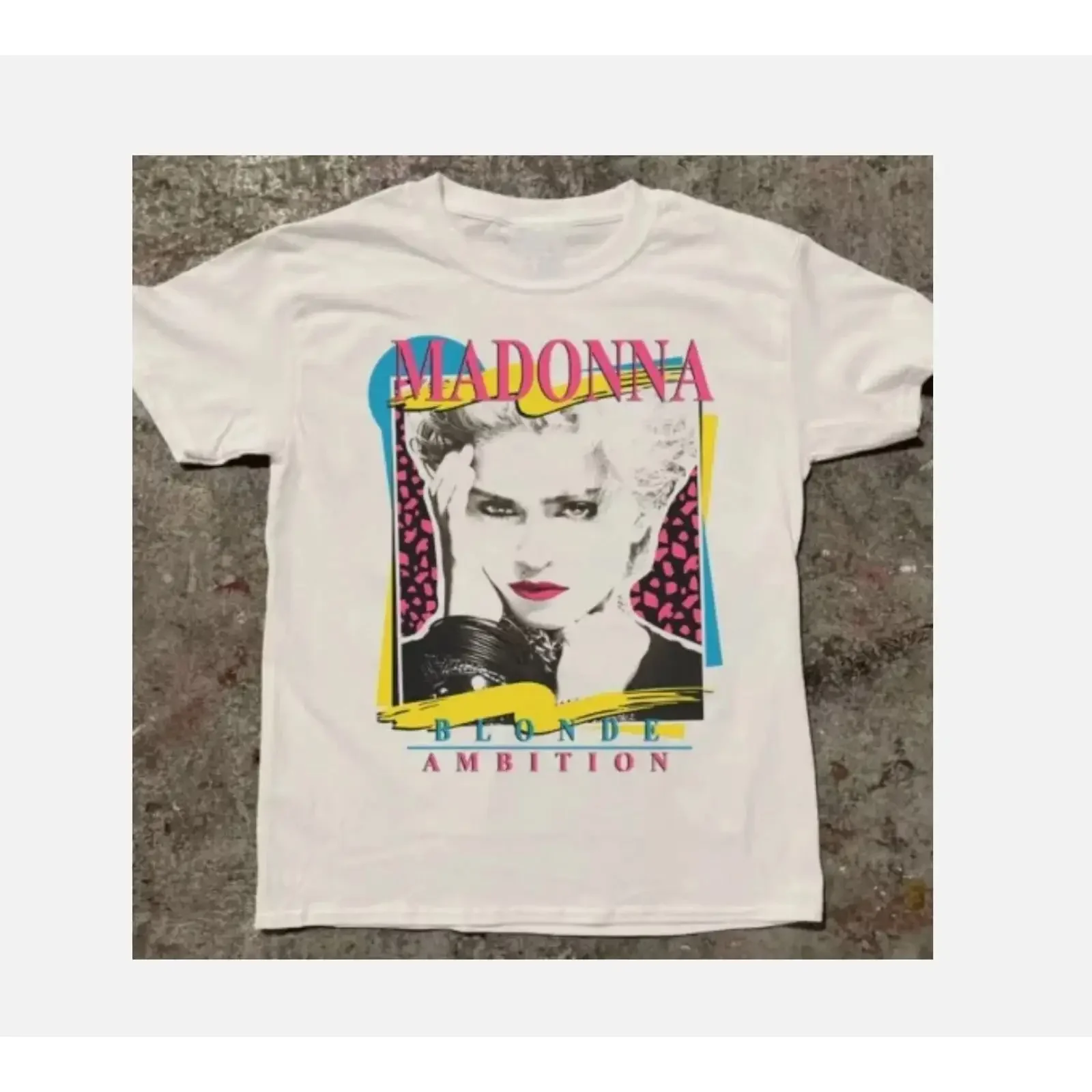 T-shirt vintage Madonna Blonde Ambition des années 90, concert pour les fans, effet délavé, légèrement tendance, pour un usage quotidien, élégant et décontracté
