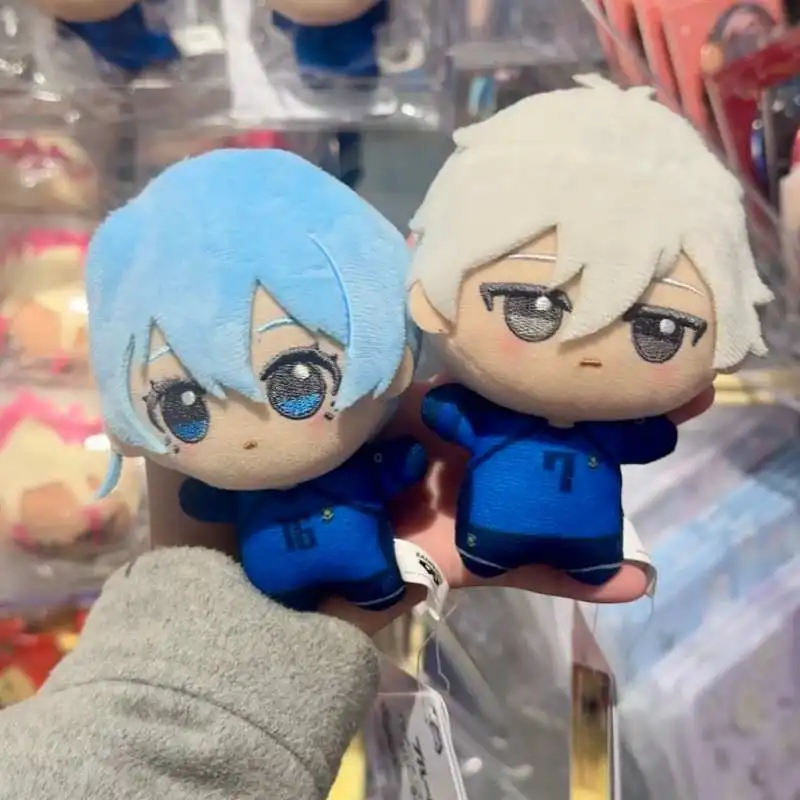 Serrure bleue Hiori Isagi Yoichi Nagi Seishiro Mikage 10cm poupée en peluche moelleux Maumet porte-clés pendentif marionnette charme Anime Fans cadeaux