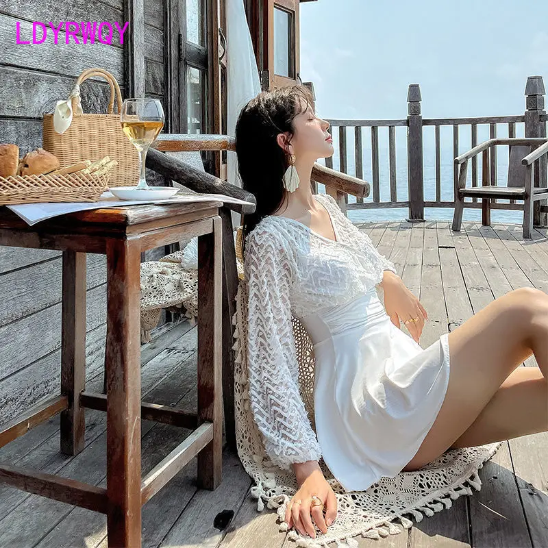 White Swimsuit for women 2022 New fashion long sleeve sunscreen one-piece to cover the slim bikini