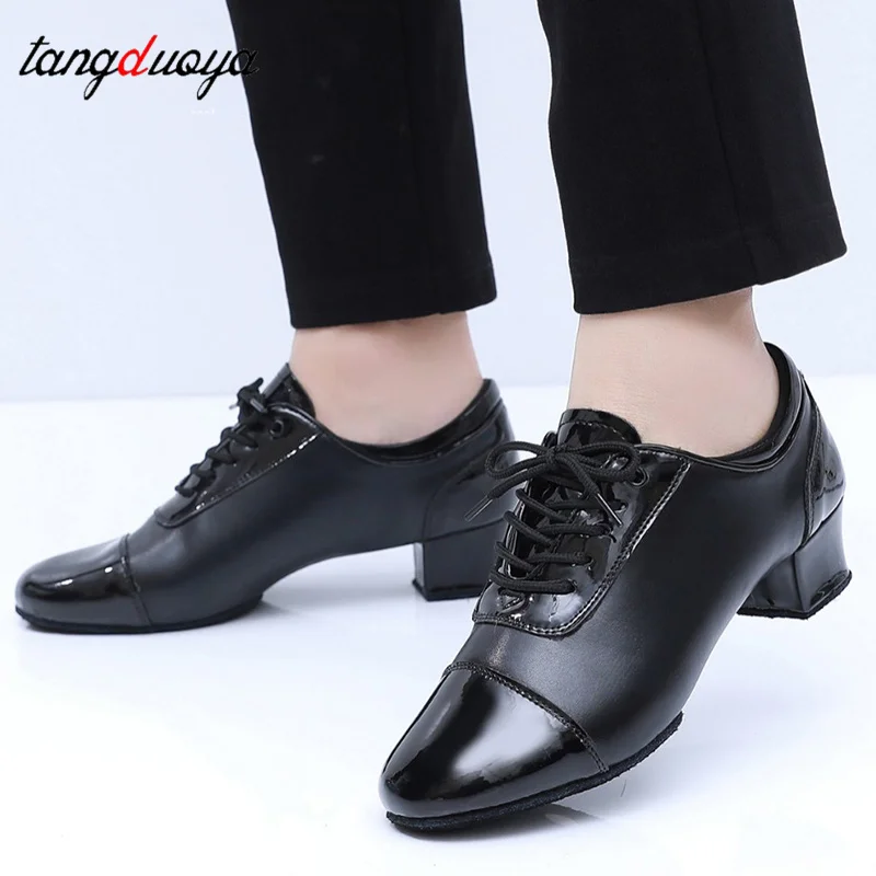 

ГОРЯЧАЯ мужская обувь для латинских танцев, обувь для бальных танцев, современная домашняя обувь, мужские танцевальные кроссовки для танго для мальчиков на каблуке 3,5 см