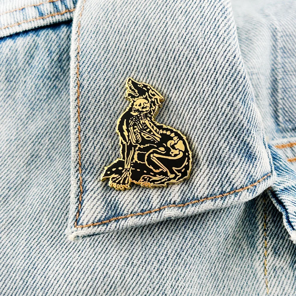 الذئب رجل الهيكل العظمي المينا دبوس زاحف القوطية بروش الظلام مجوهرات هالوين الإكسسوار هدية