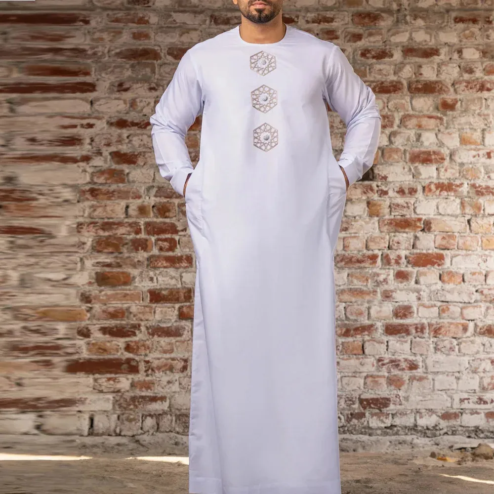 2025 Muslim Fashion Abayas for Men Solid Color Embroidery Long Robe Men Jubba Thobe Saudi Arab Musulman Shirts Islamic Clothing