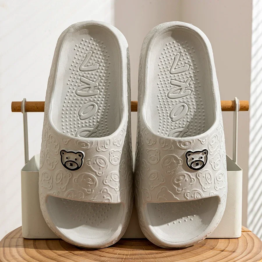 Pantofole unisex in EVA Cloud Design dell'orso dei cartoni animati Suola spessa antiscivolo Sandali estivi per interni ed esterni da spiaggia per coppie ​