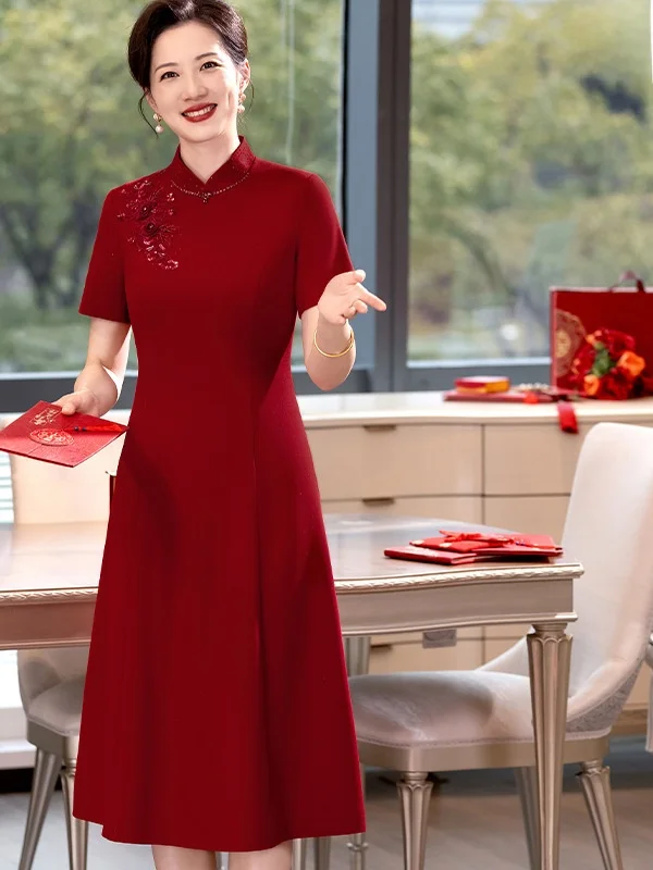 

Elegant Chinese Style Wedding Dress for Older Women High End New 2026 Mom Qipao Dress Breathable Polyester Fiber mid Length