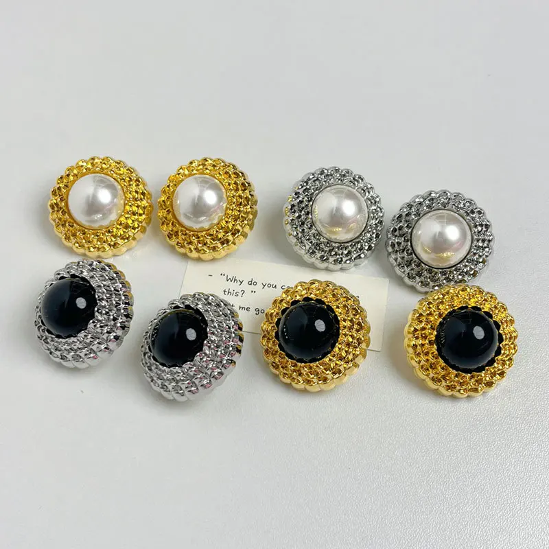 Vintage Gold Plated Black Geometric Metal Round Stud Earrings for Women Girls Simple Personality Trendy Jewelry Gifts