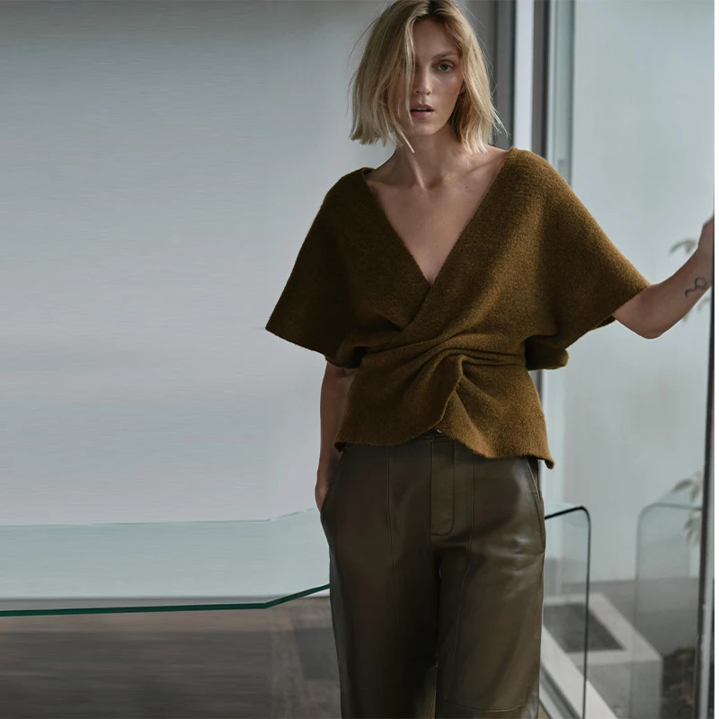 

Women's Waist Pleat Design V-neck Short-sleeved Shirt Green Drop-shoulder Short-sleeved Shirt 2025 Women's New Casual Clothes