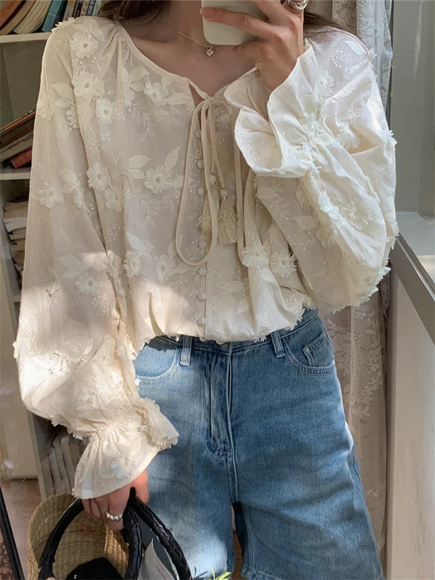 Women Shirts Spring V-Neck Embroidery Chic Loose 2024 Florals New Sweet Holiday Office Lady Flare Sleeve Tops D247