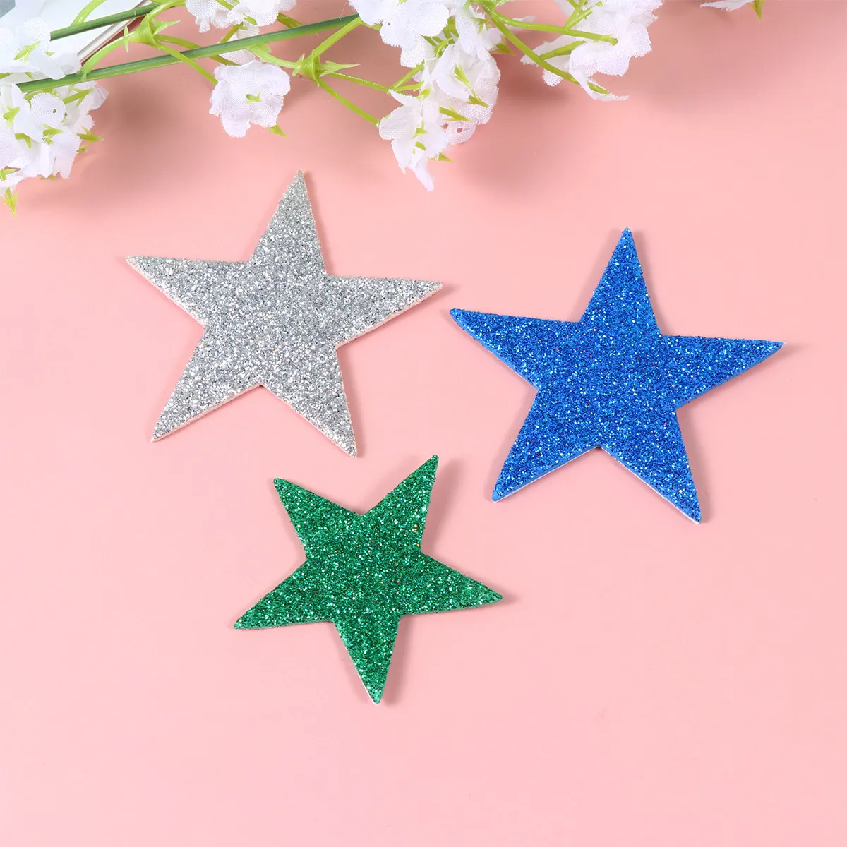 

100 шт. разноцветных блестящих наклеек-звездочек, самоклеящиеся, из безопасного материала EVA, для детского творчества, скрапбукинга, открыток, декора стен