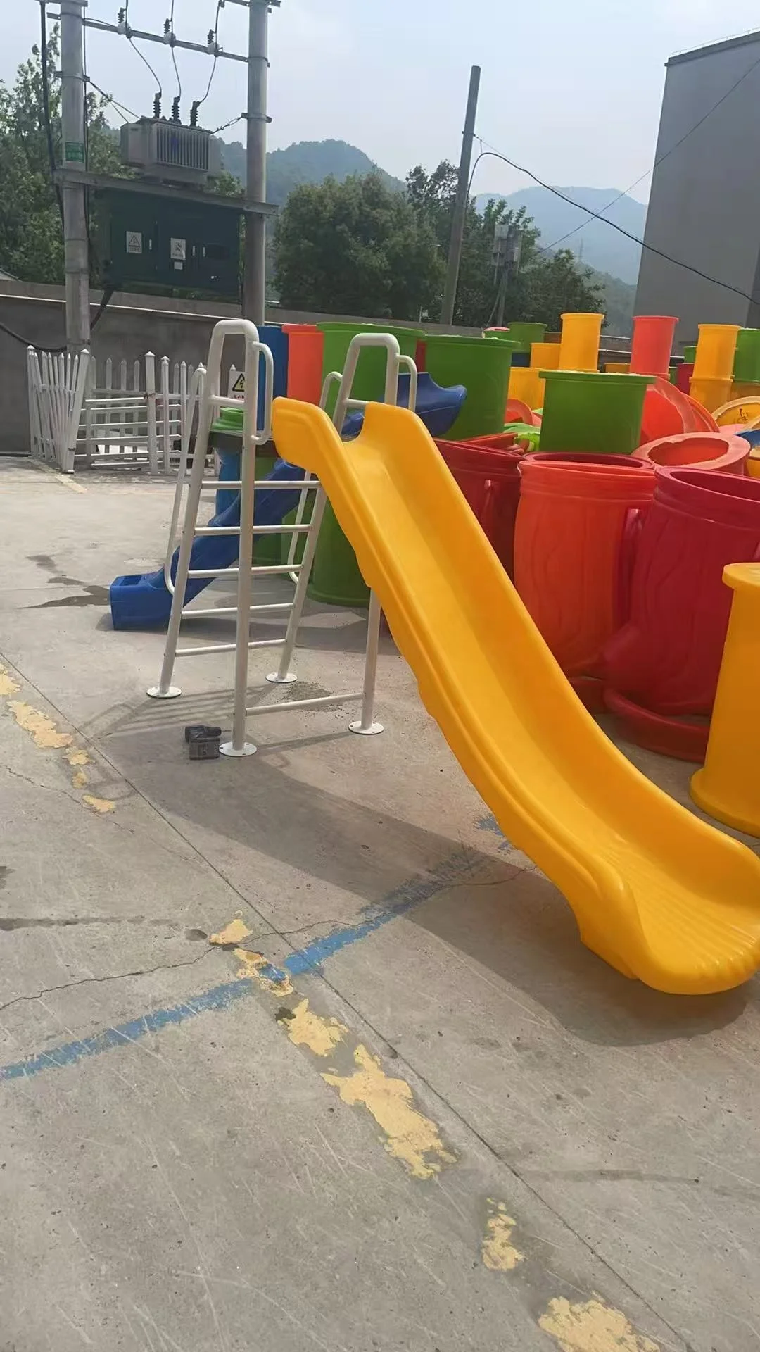 2026 Single Straight Slide for Children Home Indoor/Outdoor Playhouse School Amusement Equipment Plastic Slide for Salepromote s