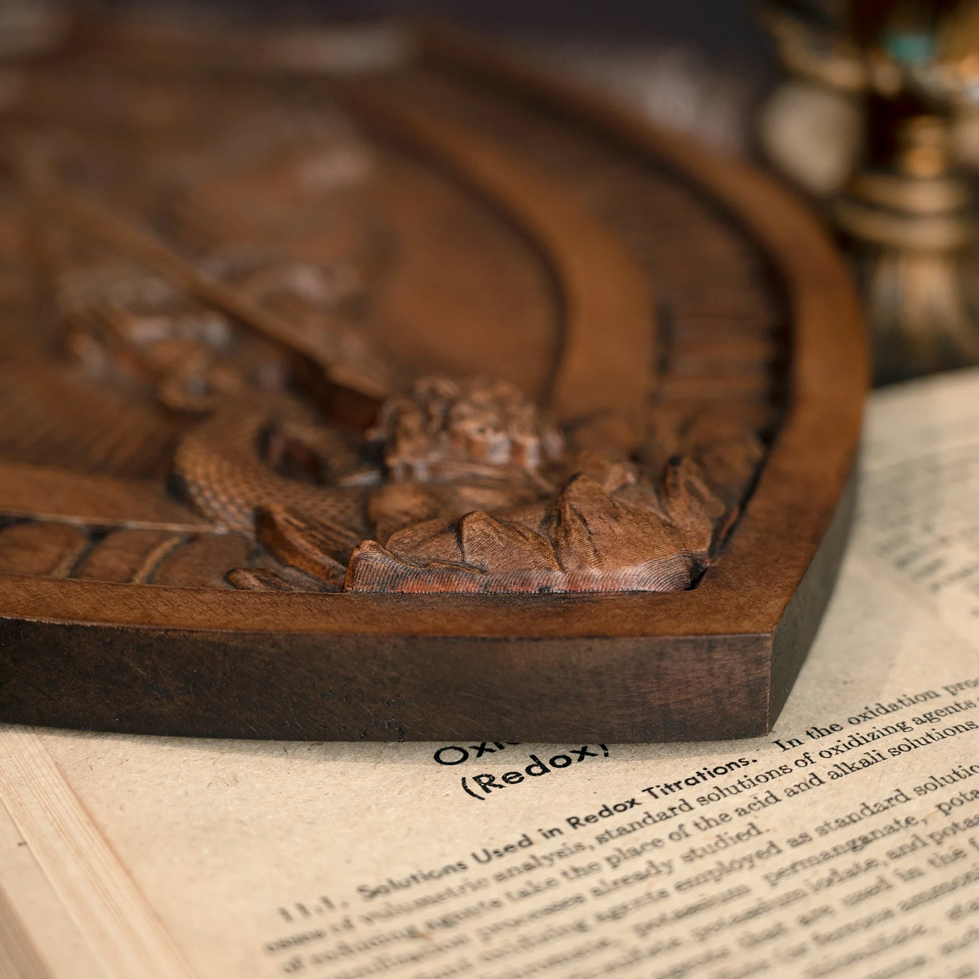 

Щит Архангела Михаила, христианская скульптура ручной работы, деревянная икона, винтажное настенное украшение, 14 дюймов