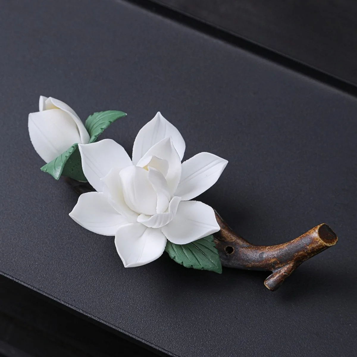 

Ceramic Incense Holder Handmade Flower Sculpture Creative Pear Lotus Incense Stick Stand for Tea Room Decor