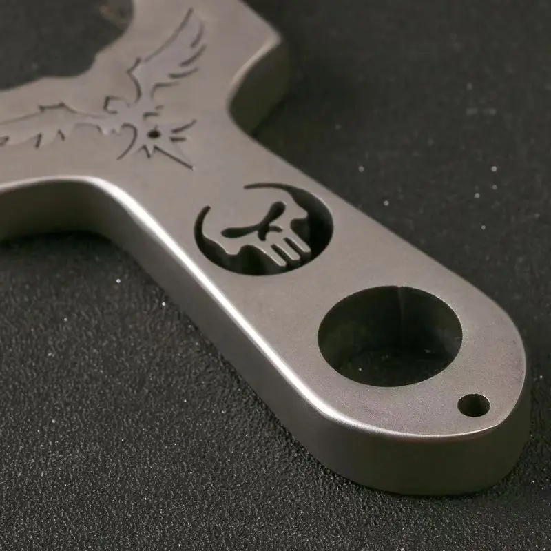 مادة الفولاذ المقاوم للصدأ التقليدية تتسطح بسرعة مقلاع جلدي يتم ترقيته بدقة عالية، ومناسبة للرياضات الخارجية