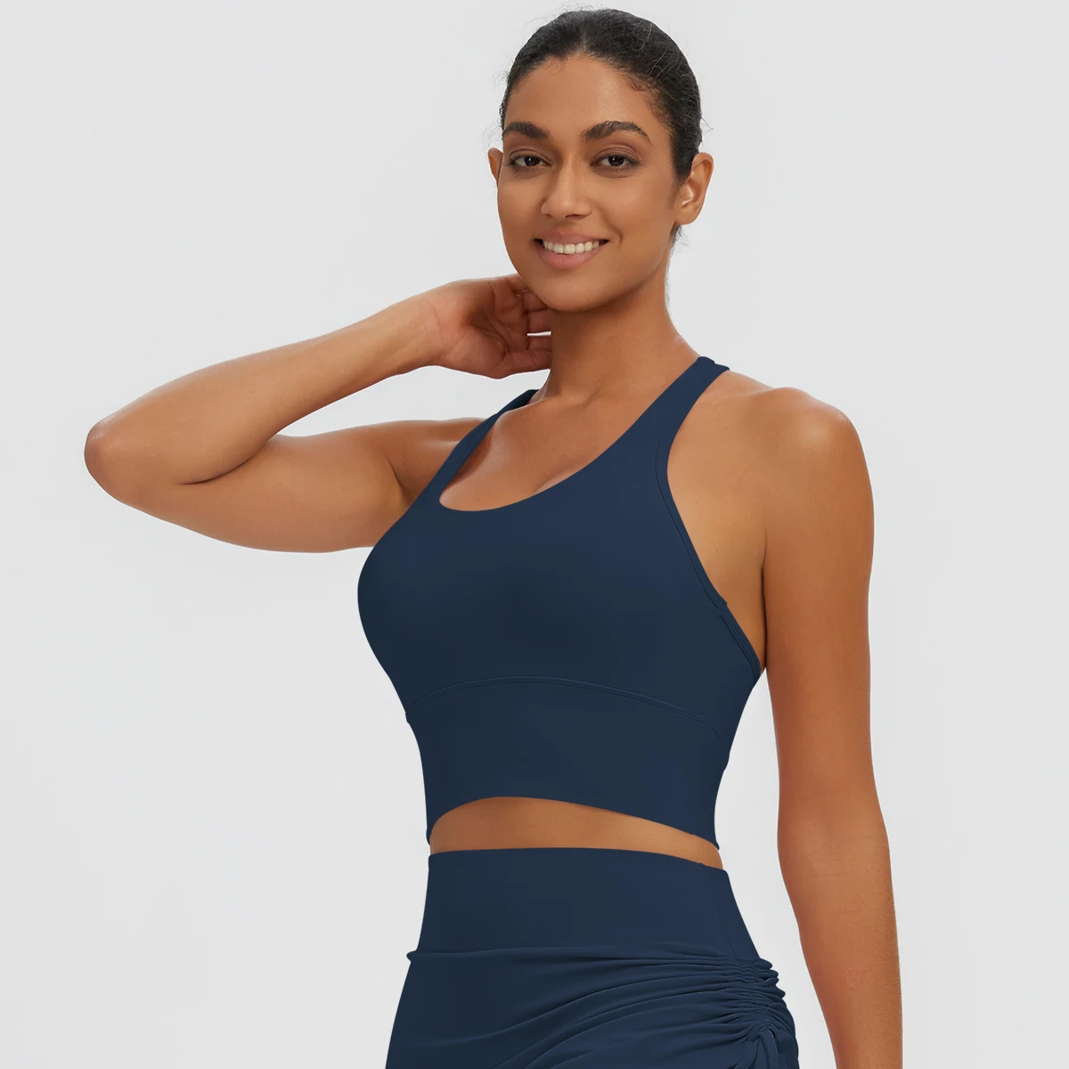Schnell trocknendes, sexy Yoga-Top in I-Form, stoßdämpfendes Lauf-Yoga-Oberteil mit Brustpolster, einfarbiges Sommer-Fitness-Oberteil für das Training. – Detail 35