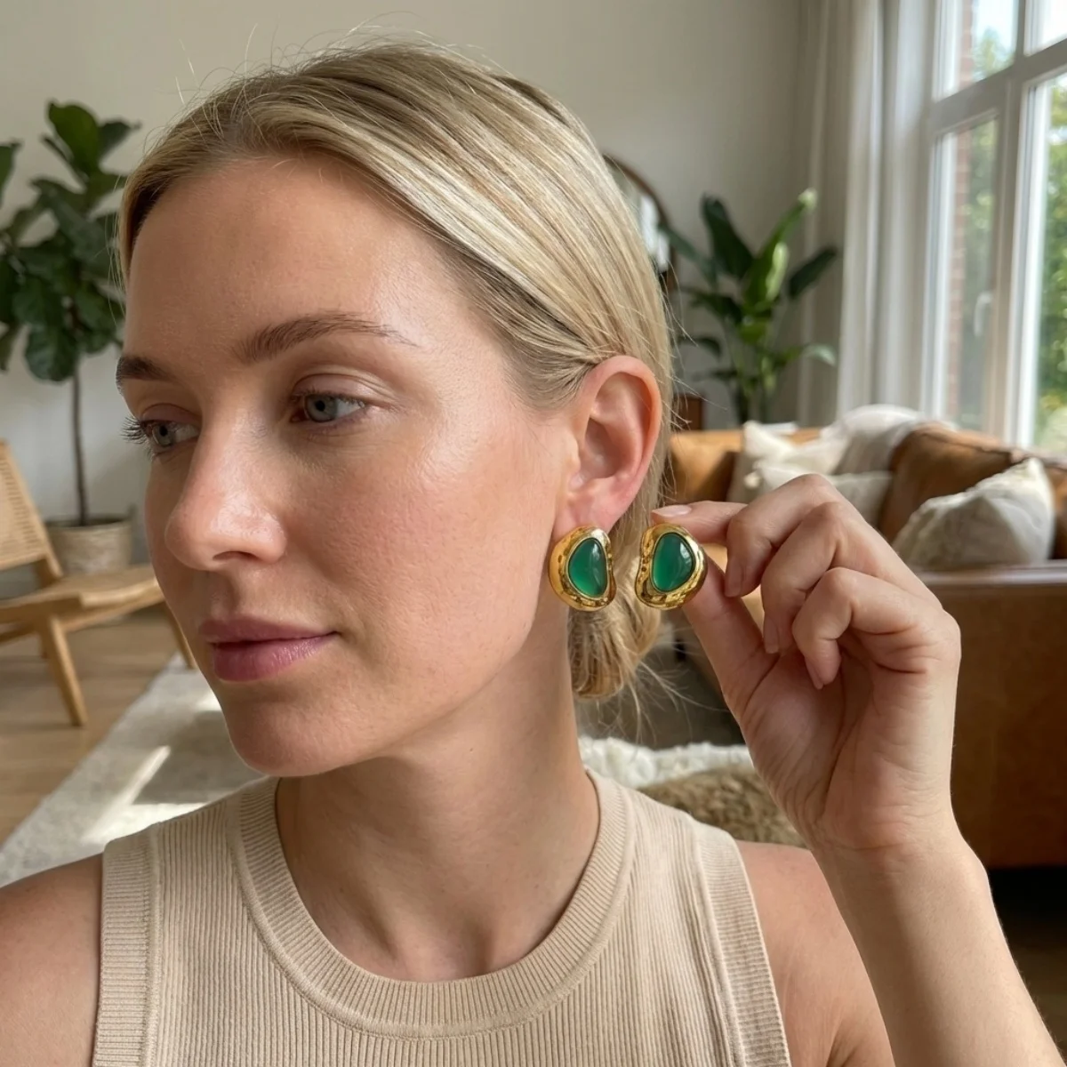 Vintage-Ohrstecker aus Edelstahl mit grünem Harz, unregelmäßig geformt, für Damen und Herren, minimalistischer, strukturierter, geometrischer Ohrring, eleganter Schmuck – Detail 4
