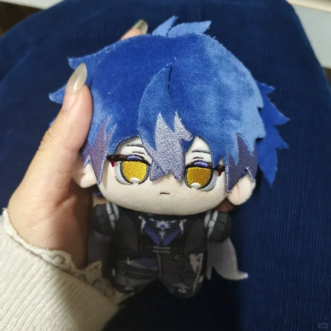 brinquedo-de-pelucia-cartoon-genshin-impact-finnis-de-10cm-boneco-de-anime-adoravel-presentes-de-aniversario-para-fas