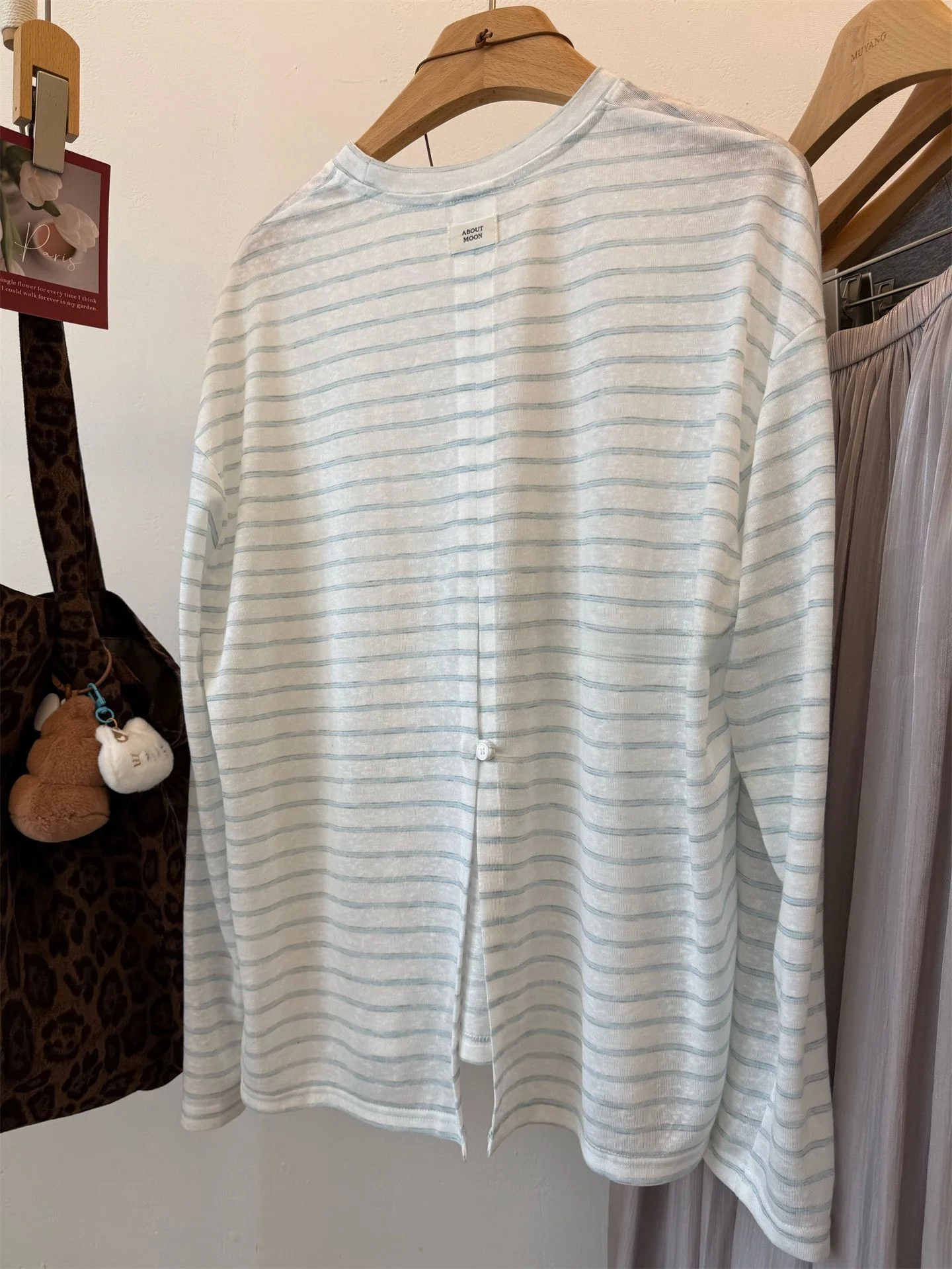 

plus Size Women's Summer T-Shirt Long Sleeve Lightweight Loose Fit Transparent Striped Back Split Sun Protection Top