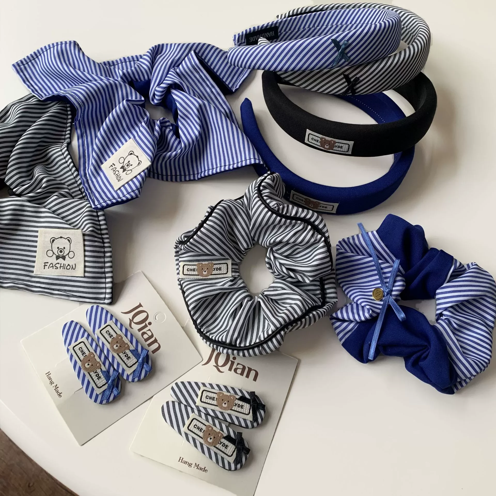 

Autumn-Winter Korean Lazy Scrunchie Striped Elastic Hair Rope Side Clip Simple Fashion High Ponytail Hairband For Woman Girls