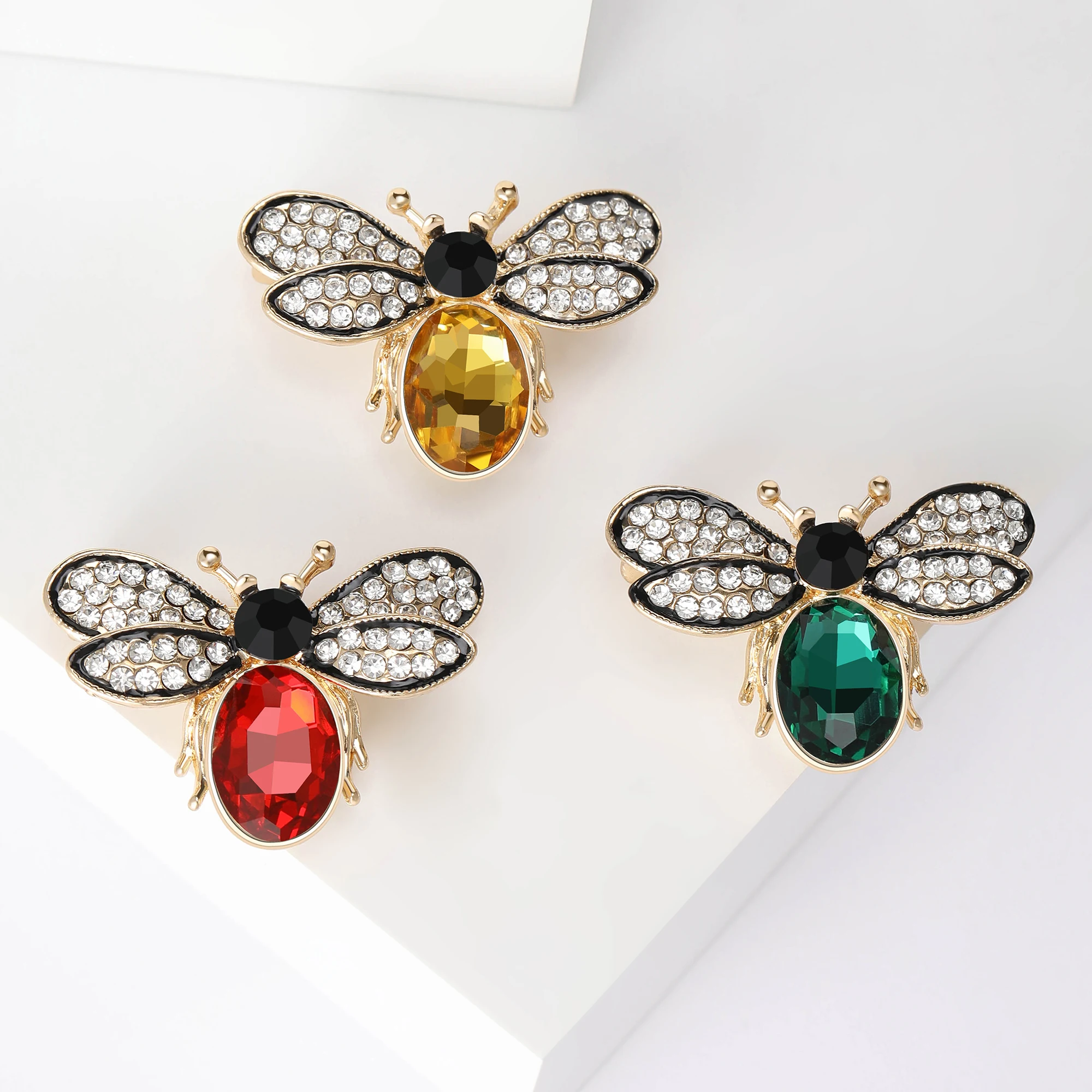 Enamel Bee Brooches for Women Unisex Trendy bees Insect Pin Office Party Friend Gifts Accessories