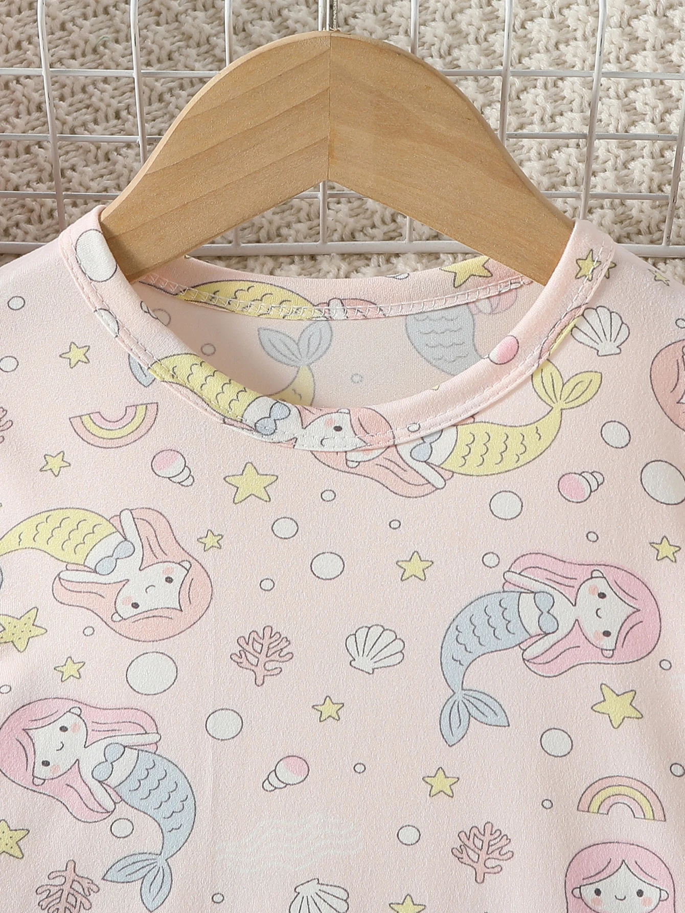 2-teiliger Kinder-Herbstanzug mit süßem Meerjungfrauen-Print, lässiger, warmer Anzug für Jungen und Mädchen, bequeme Hauskleidung, langärmelige Hose – Detail 4