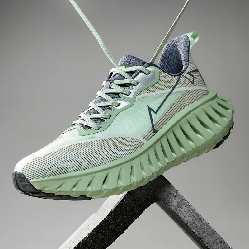 

New 2025 Summer Essential Lightweight Breathable Unisex Walking Shoes Sneakers Running Shoes Sneakers Very Good