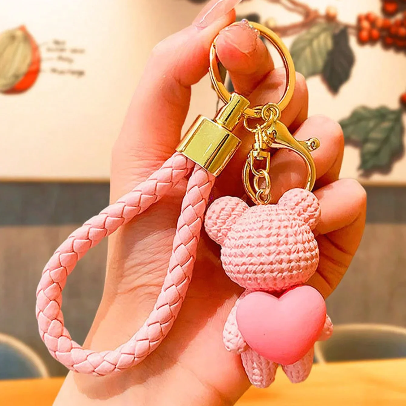 1pc Cute Hugging Heart Shaped Teddy Bear Keychain, Fashionable Accessory