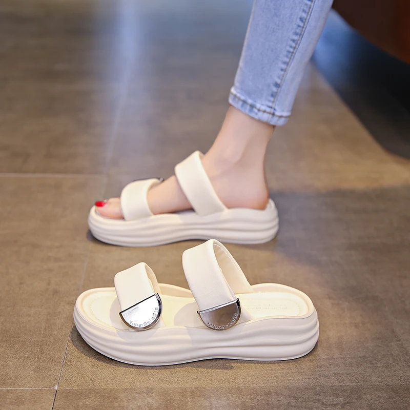 

Outdoor Beach Women's Sandals Summer Shoes Woman 2024 Trend Flat Thick Bottom Soft Comfortable Platform Indoor Women's Slippers