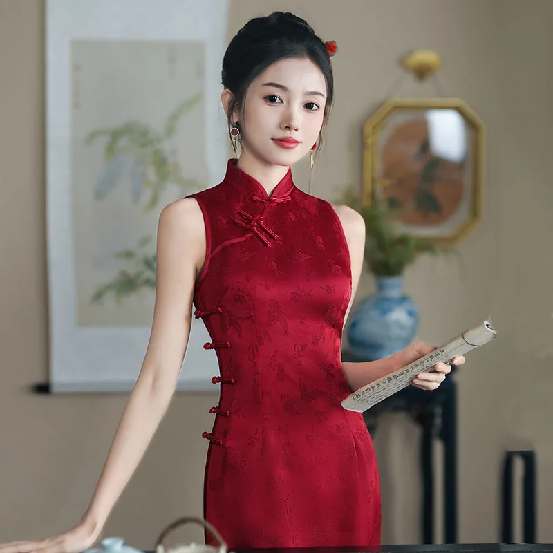 

Красное улучшенное китайское платье-ципао для молодых девушек, сексуальное, с утягивающим эффектом на талии, новая версия 2026, ретро, с цветочным принтом