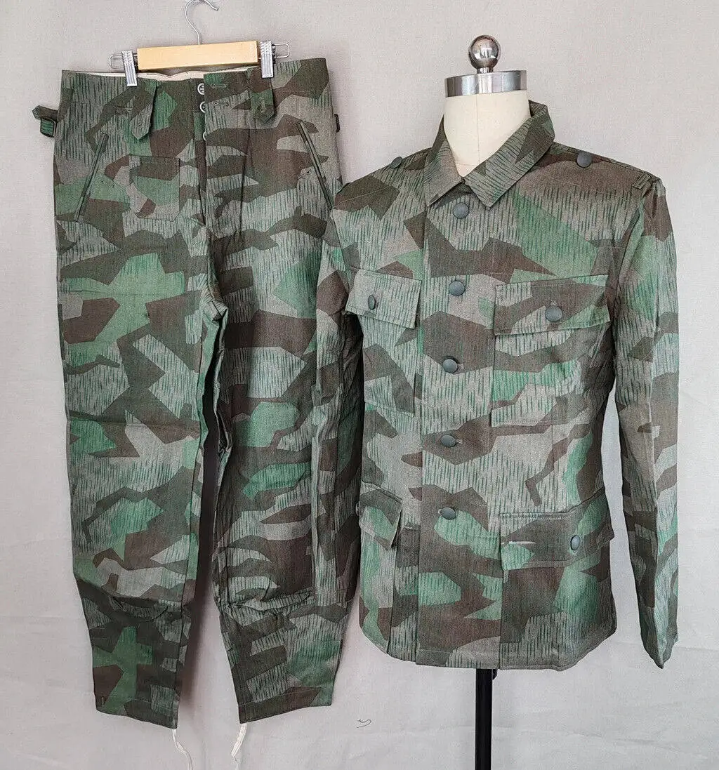 durante-la-segunda-guerra-mundial-un-traje-de-uniforme-de-campo-m43-con-camuflaje-dividido-para-la-parte-superior-y-los-pantalones