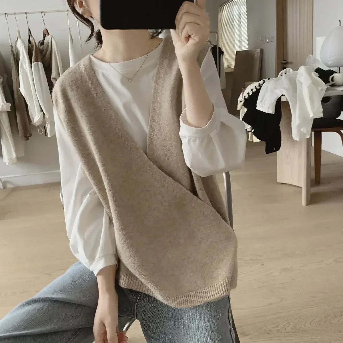 Grey Vest Ladies Sweaters V-neck Knitted Top for Women 2024 Collection Korean Luxury Crochet Streetwear Style Clothing Warm L157