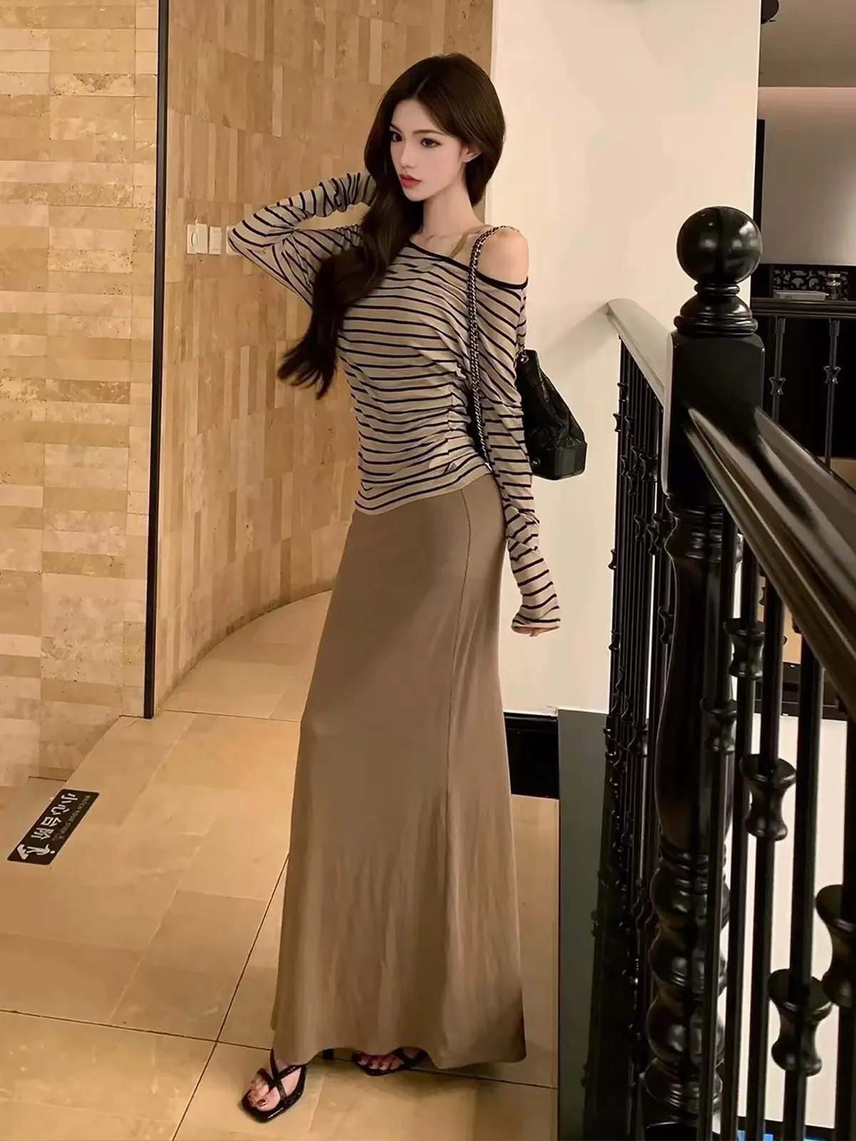 Slimming Long Dress Set Women's Fashionable Early Autumn Pure Desire Shoulder Strap Top And Skirt Two-Piece Suit Casual Loose
