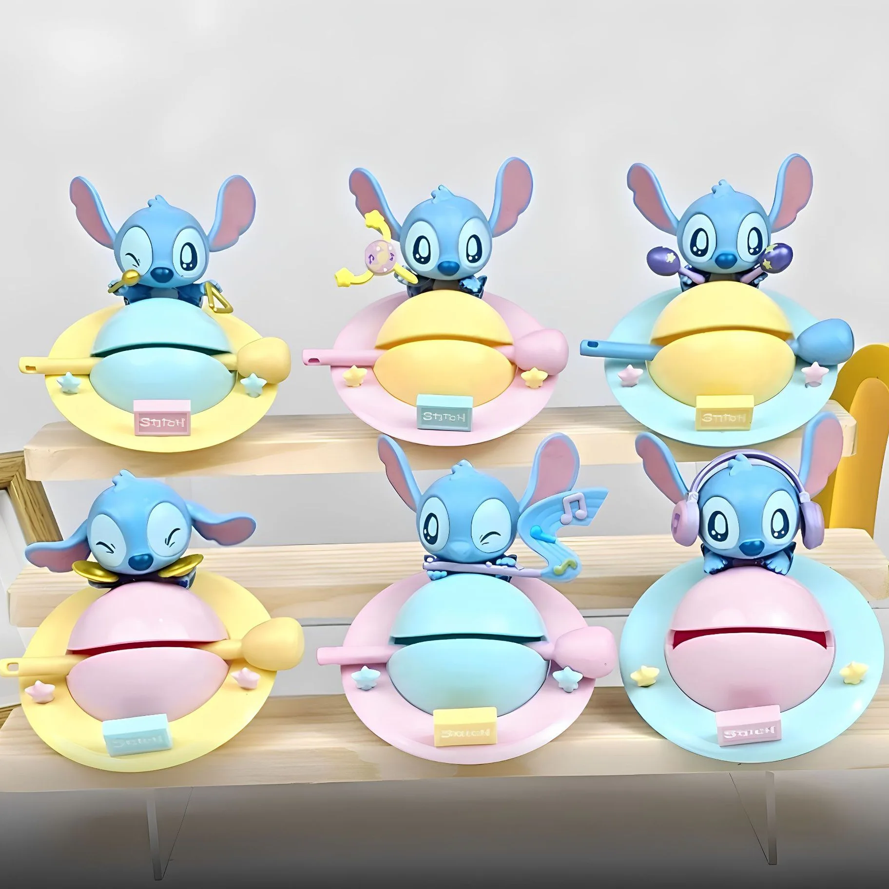 Wooden Fish Blind Box Toy Cute Fashion Play Desktop Jewelry Mystery Box Collectibles Gift [Can Be Used As A Phone Holder]