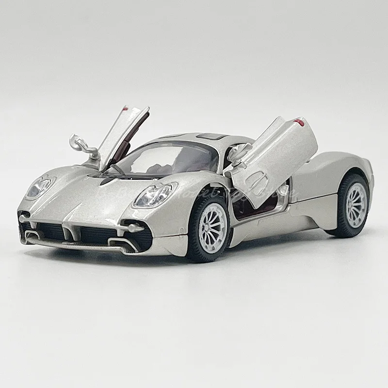 1:32 Diecast Super Car Model Toy Utopia Pulll Back Réplica em miniatura com som e luzes
