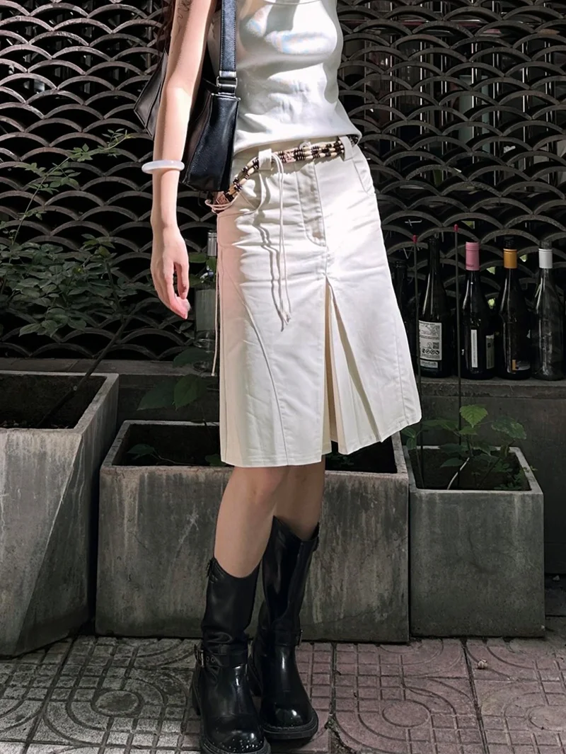 Amerikanischer Retro-Rock in Weiß für Damen, 2022, Sommer, Spicy Girl, unebene Falten, mittellanger A-Linien-Rock, Midirock mit hoher Taille