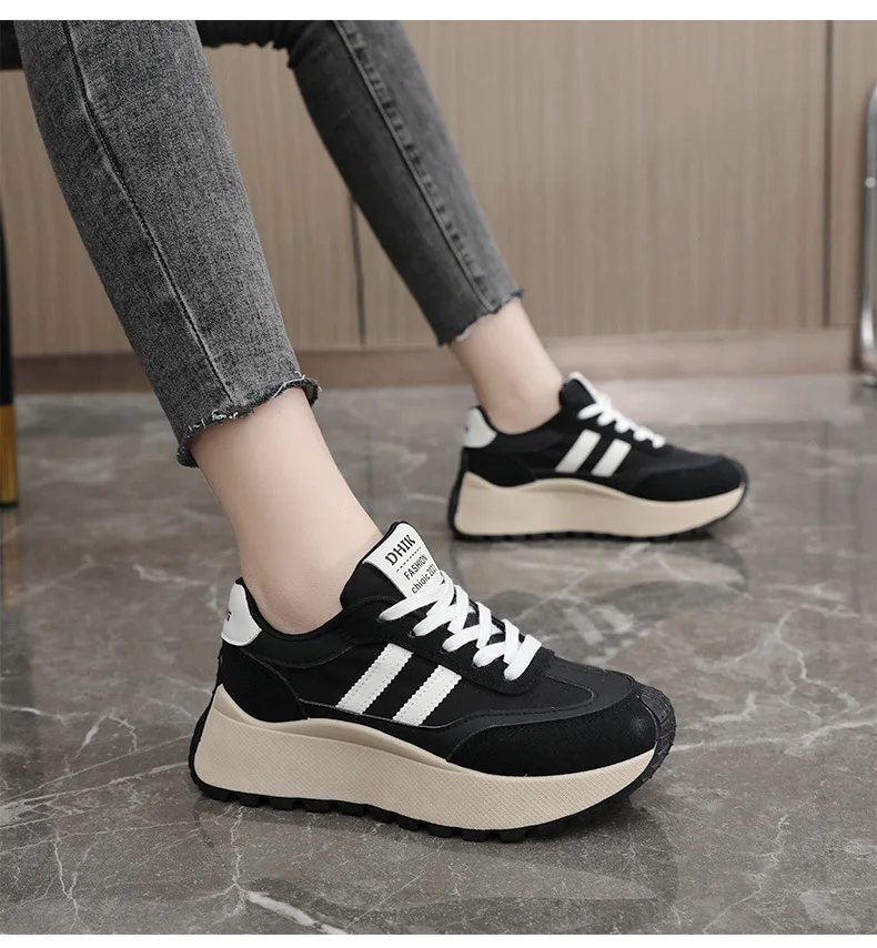 

Casual Vulcanised Ladies Chaussure Femme Spring Thick Bottom Women's Shoes 2025 Summer Casual Patchwork Leather Sneakers