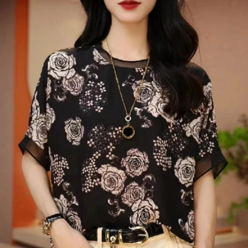 

2024 Summer New High End Lace Printed Short Sleeves Fashion Trend Slimming and Whitening Versatile Age Reducing Top for Women