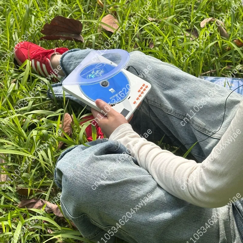 

Винтажный портативный CD-плеер с Bluetooth, FM-радио и воспроизведением через USB для изучения английского языка, прослушивания музыкальных альбомов, использования дома и на улице