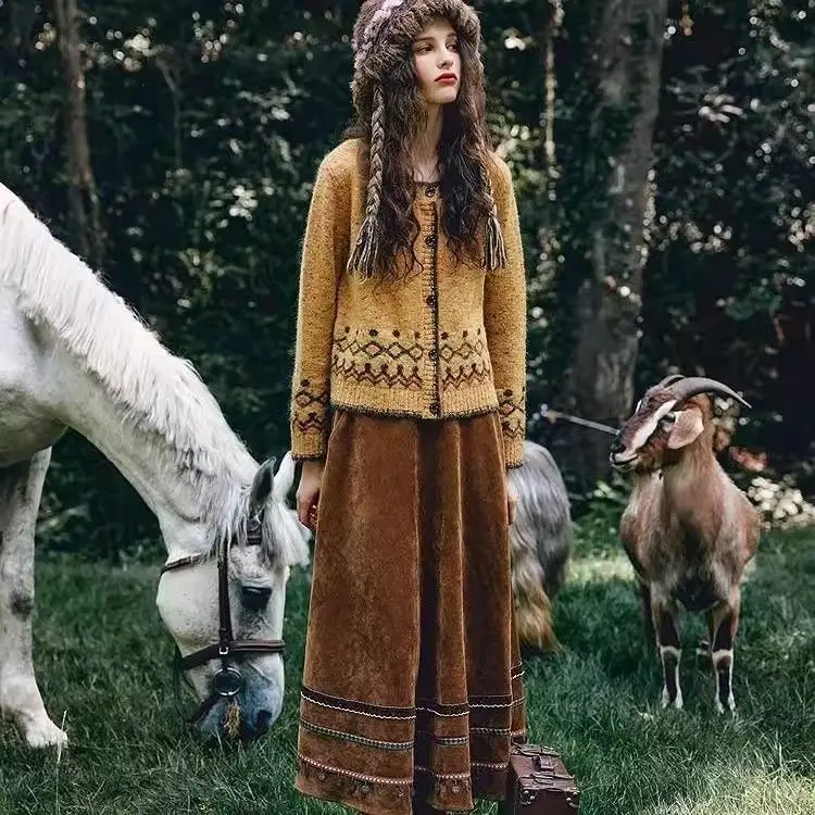 

Винтажный комплект в стиле Mori Girl: желтый вязаный свитер с принтом и юбка А-силуэта с высокой талией для женщин, осень-зима, повседневный образ