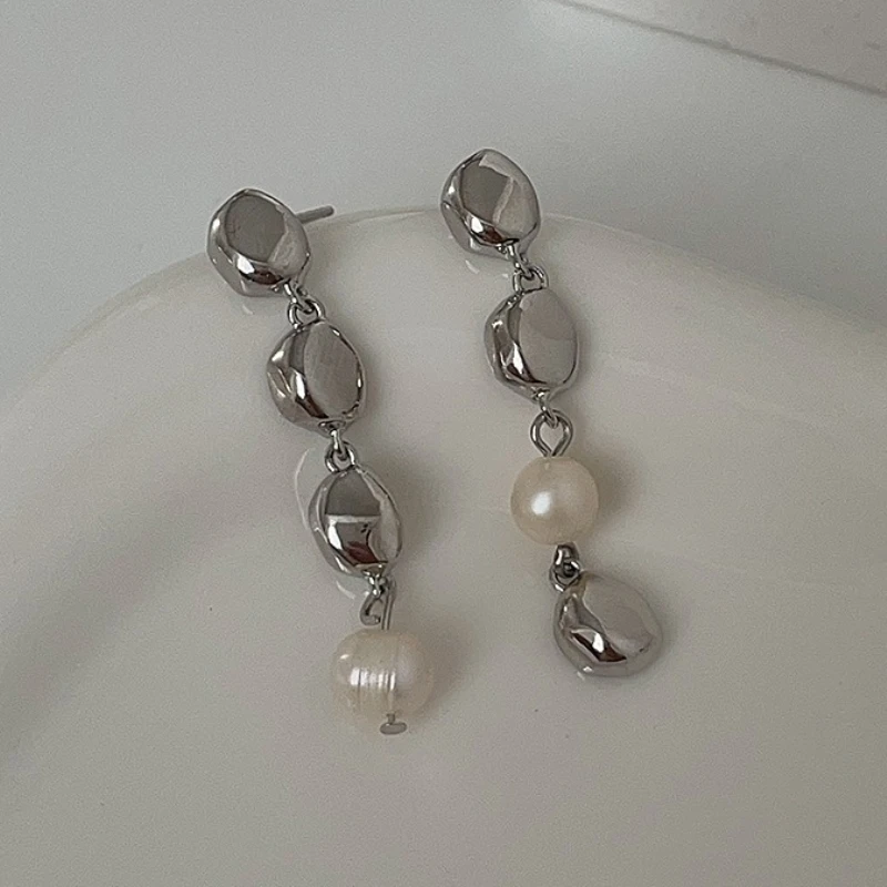 

Fashion Imitation Pearl Tassel Stud Earrings for Women 925 Sterling Silver Vintage Irregular Beads Dangle Earring Simple Jewelry