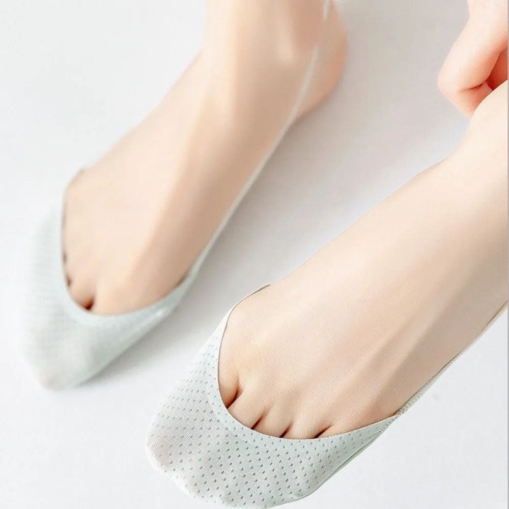 

3 Pairs Silicone Non-Slip Invisible Boat Socks Thin Half-Palm Ice Silk Socks Breathable Suspender Half-Palm Socks
