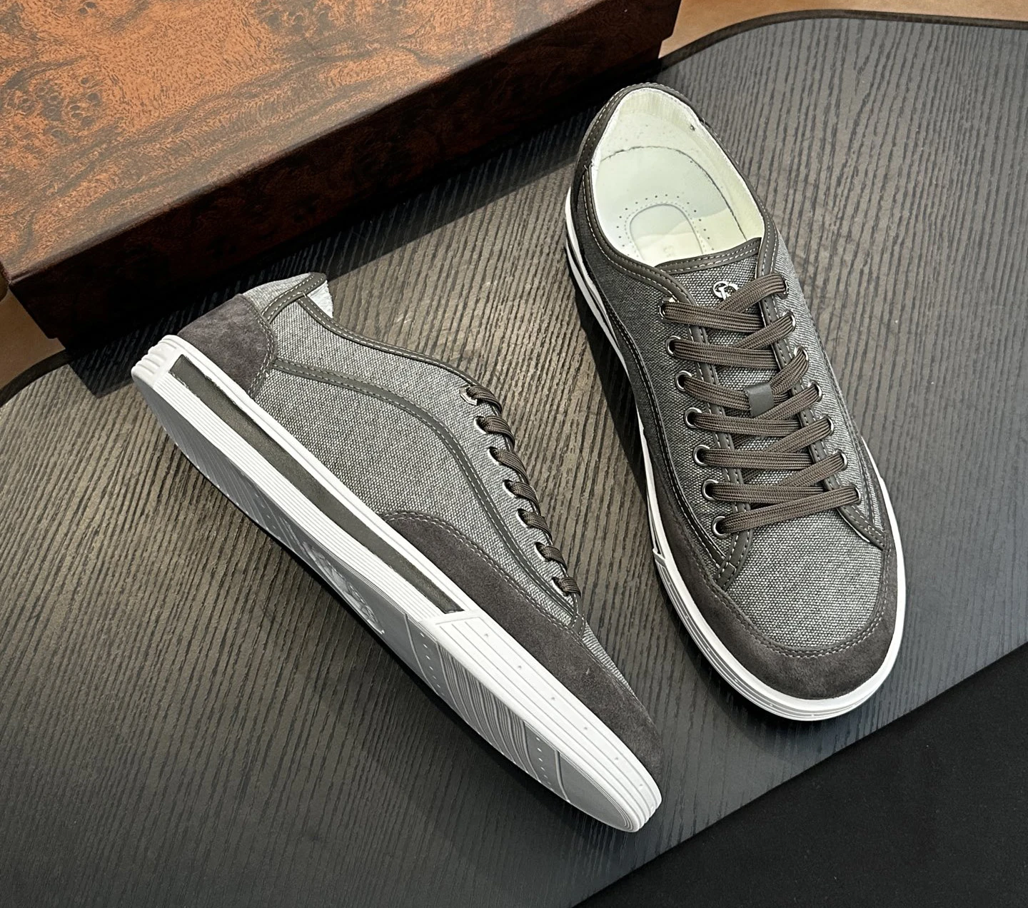 

Обувь OECHSLI из воловьей кожи, новинка 2026, кроссовки на открытом воздухе, спортивные повседневные мужские кроссовки из натуральной телячьей кожи, европейские, большие размеры 38-47