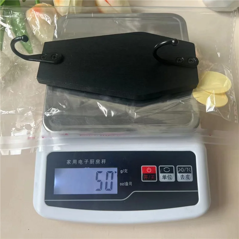 A43T 4X Halloweenowy Wieszak na Ścianę w Kształcie Trumny, Haczyk Ścienny na Klucze - Rustykalny Czarny Drewniany Wieszak A