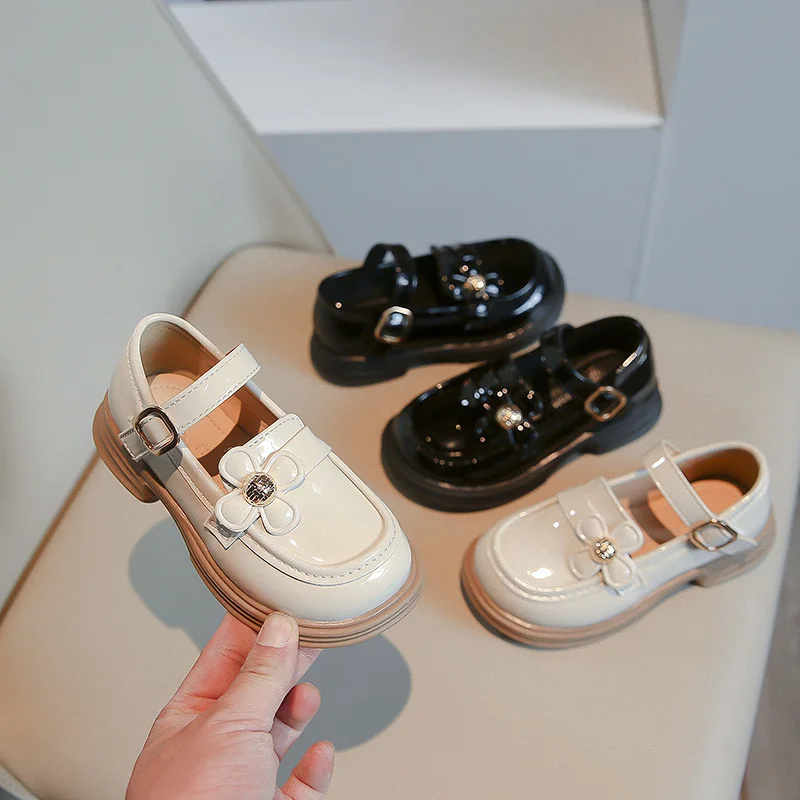 

Trending 2026 Kids Leather Shoes Non-Slip Soled Girls Daily Casual Shoes Fashion Princess Wedding Party Children Mary Jane Shoes