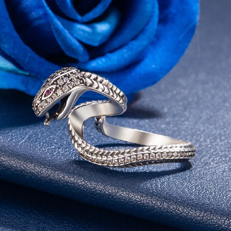 2026 Unique Retro Serpent Design - Hip-Hop Punk Style Multi-Layered Fashion Ring - Gender Neutral Jewelry - Party Jewelry