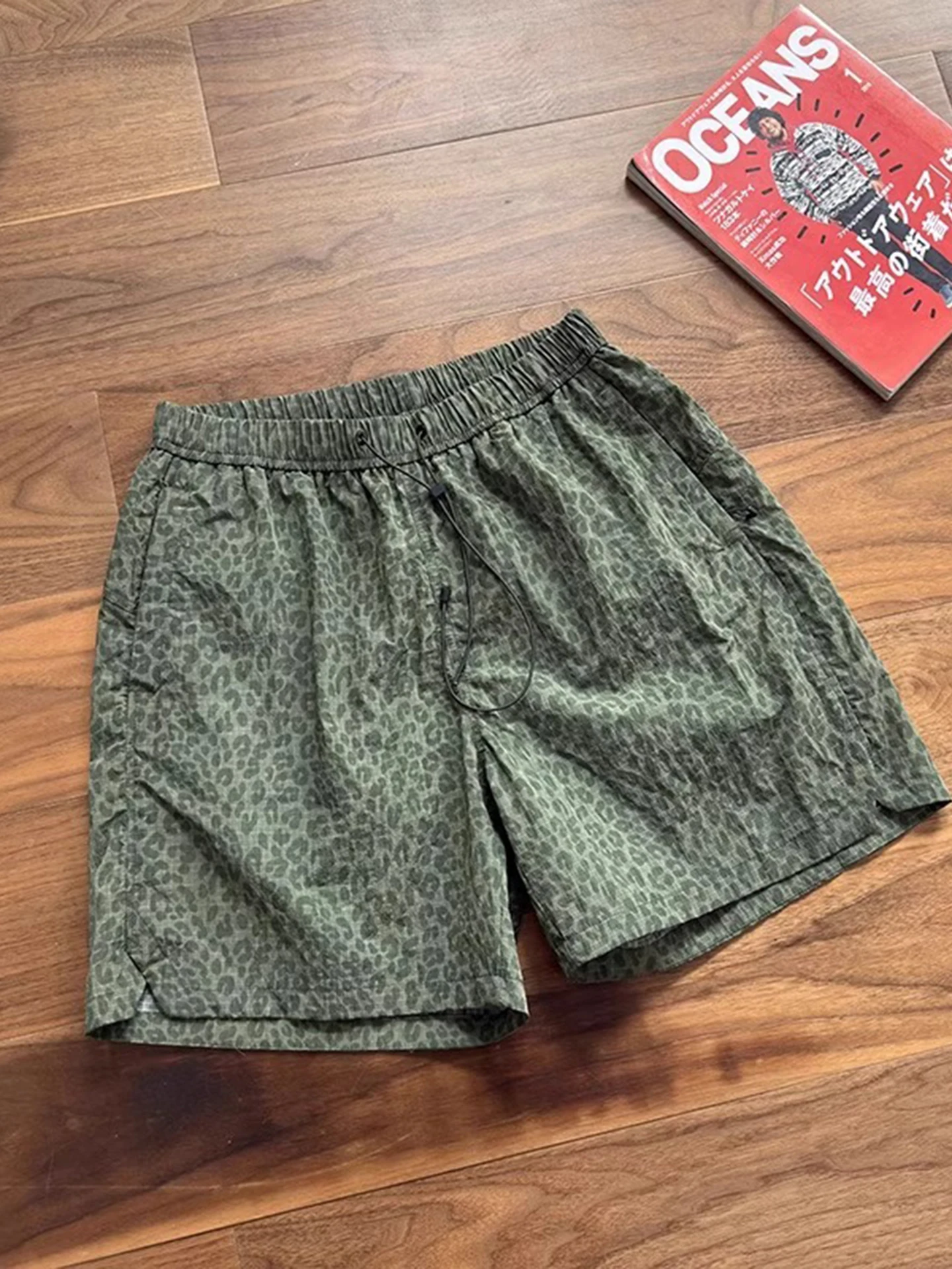 

Камуфляжные леопардовые принты из ледяного шелка, мужские летние тонкие спортивные штаны Qui Dry длиной пять четвертей, модные американские пляжные брюки