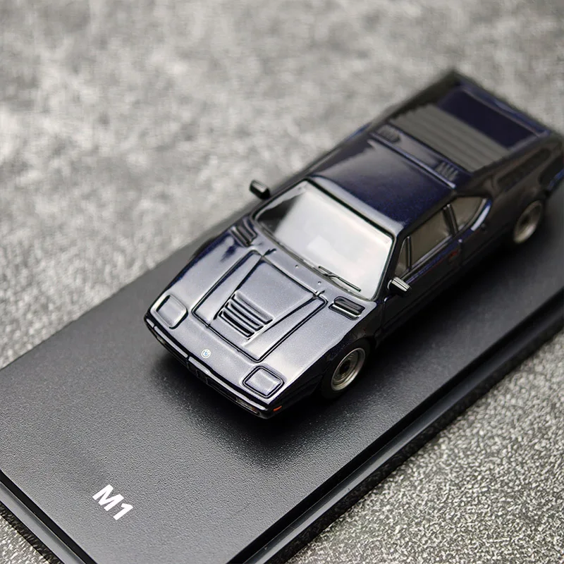 Diecast Originele Schaal 1:64 M1 Simulatie Legering Automodel Statische Display Collectible Toy Gift Souvenir Decoratie