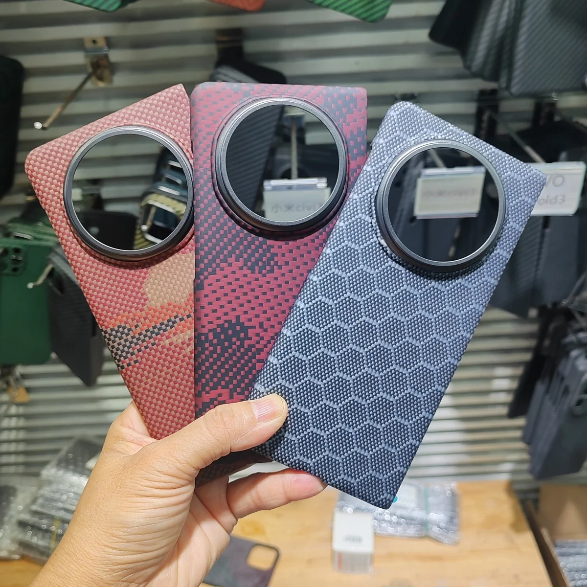 

Магнитный чехол для телефона с беспроводной зарядкой Magsafe для Honor Magic V5, складной роскошный чехол премиум-класса из арамидного углеродного волокна, металлическая задняя крышка