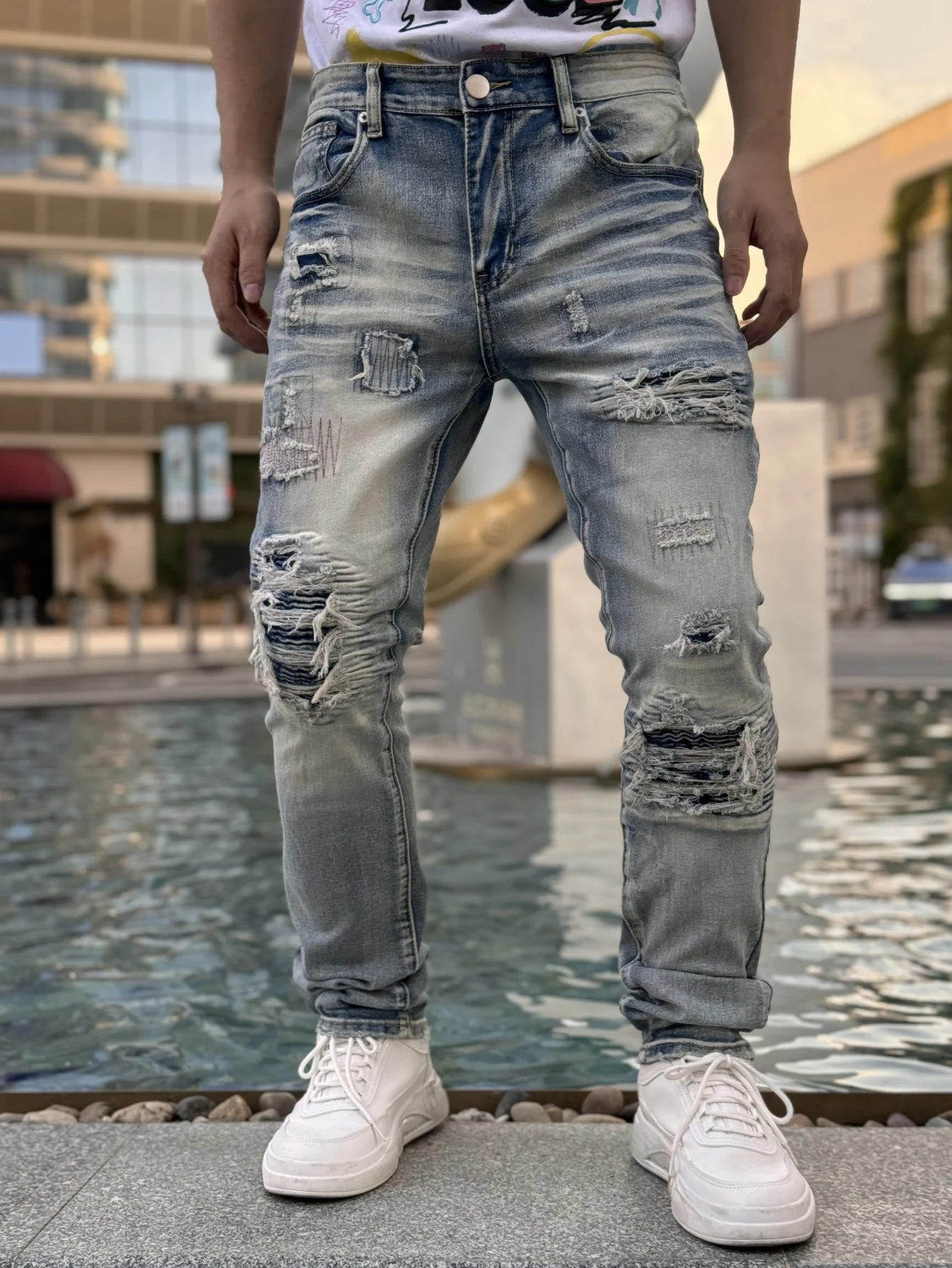 

Y2K Men's Denim Hole-out Shorts Patchwork Series Street Fashion Hip-Hop Rap Style Regular Pants Blue Cotton Blend