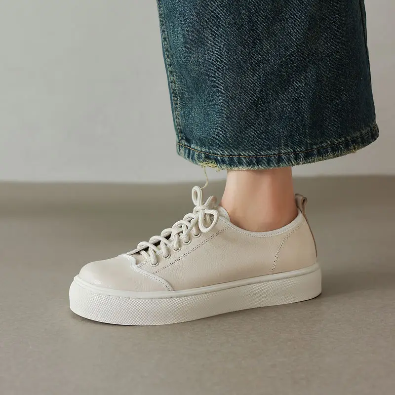 Classic Woman Shoes Retro Round Toe Shoes Round Toe Casual Comfortable Thick Soled Board Shoes Anti-collision Genuine Leather